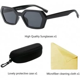 Wayfarer Vintage Retro Man Ladies Sunglasses with UV 400 Protection and Glasses Case - Black - C818G7ZLME8 $8.77