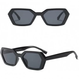 Wayfarer Vintage Retro Man Ladies Sunglasses with UV 400 Protection and Glasses Case - Black - C818G7ZLME8 $8.77